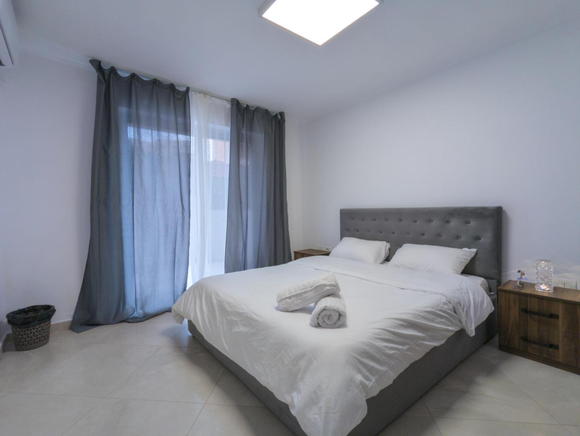 Center Luxury * Tirana
